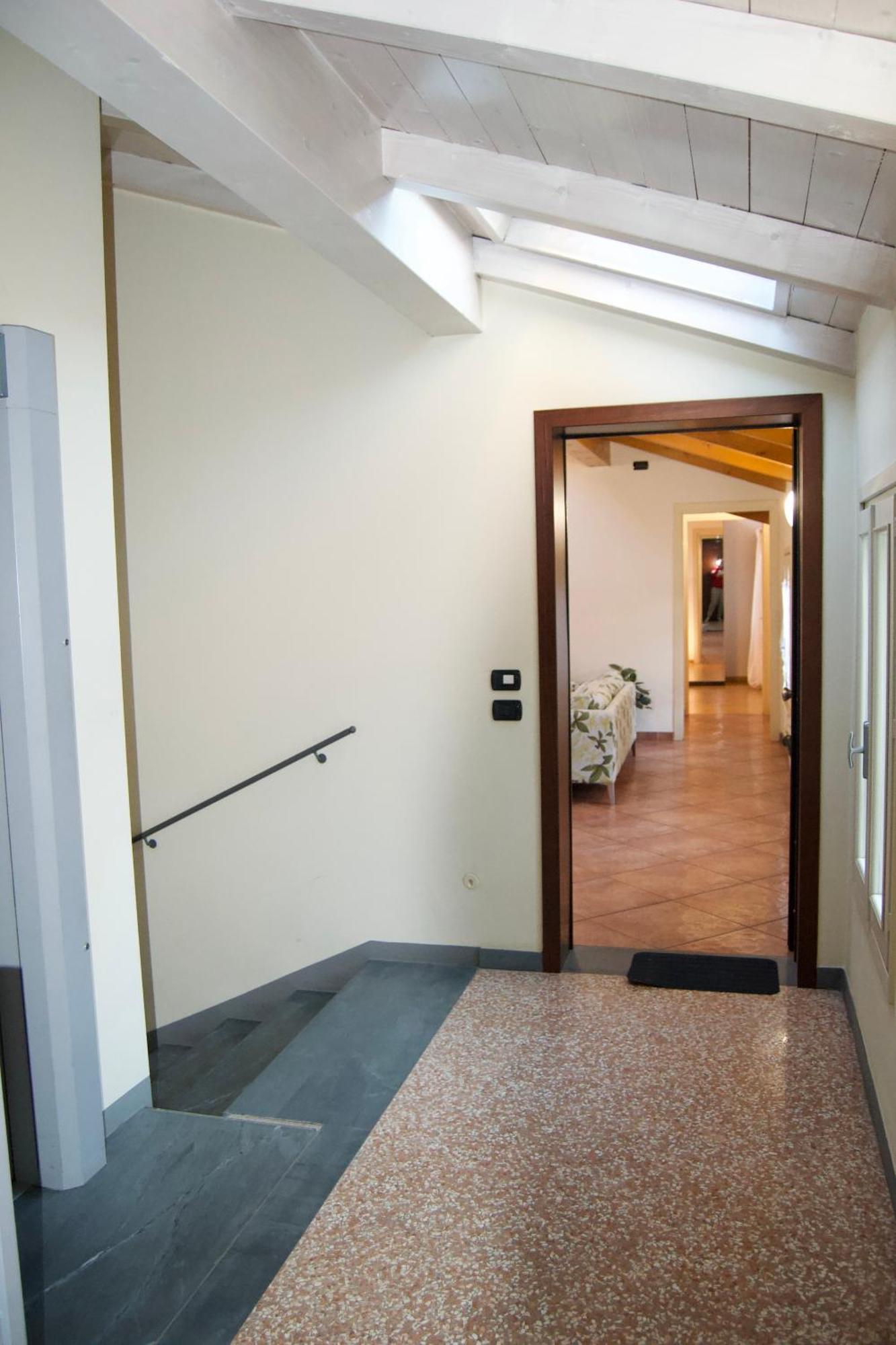 Casa Viola, Deliziosa Mansarda In Centro Storico Apartamento Modena Exterior foto